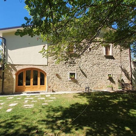 Al Noceto Countryside Bed & Breakfast Busso Екстериор снимка